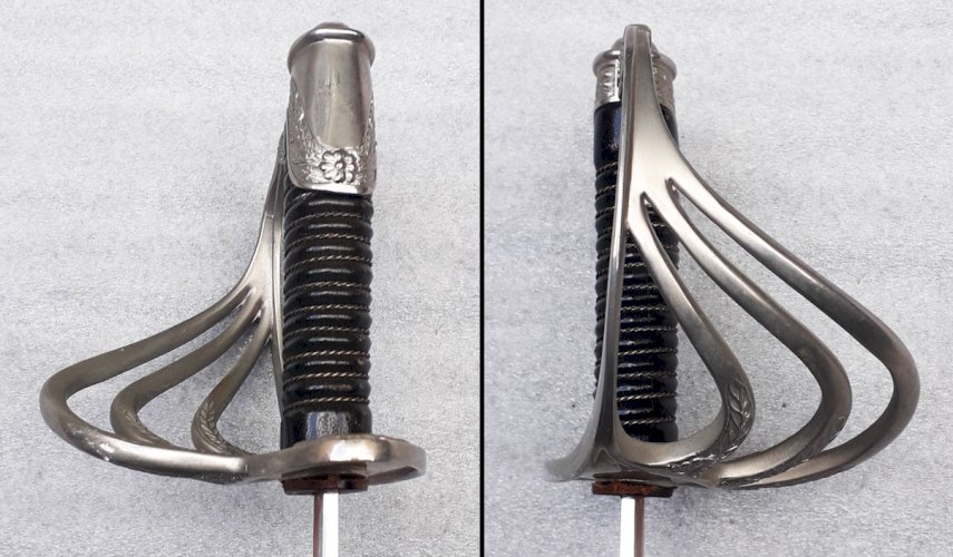 RARE SABRE AU PÉROU GARDE RÉPUBLICAINE LAME GRAVÉE XX ORIGINAL