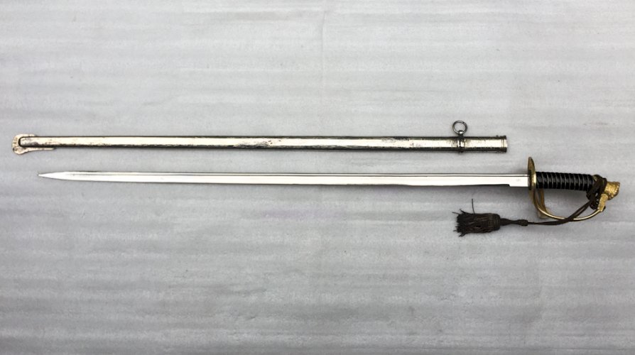 RARE SABRE BELGE '' VAN ROOSBROECK BRUXELLES '' OFFICIER M1889 POUR LE ROI ET LE PATRIE '' ORIGINAL