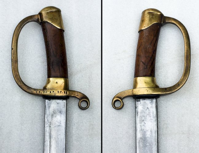 RARE SABRE RUSSE '' SHASHKA '' DE DRAGON MOD.1881 RUSSIE IMPÉRIALE ALEXANDRE II ORIGINAL