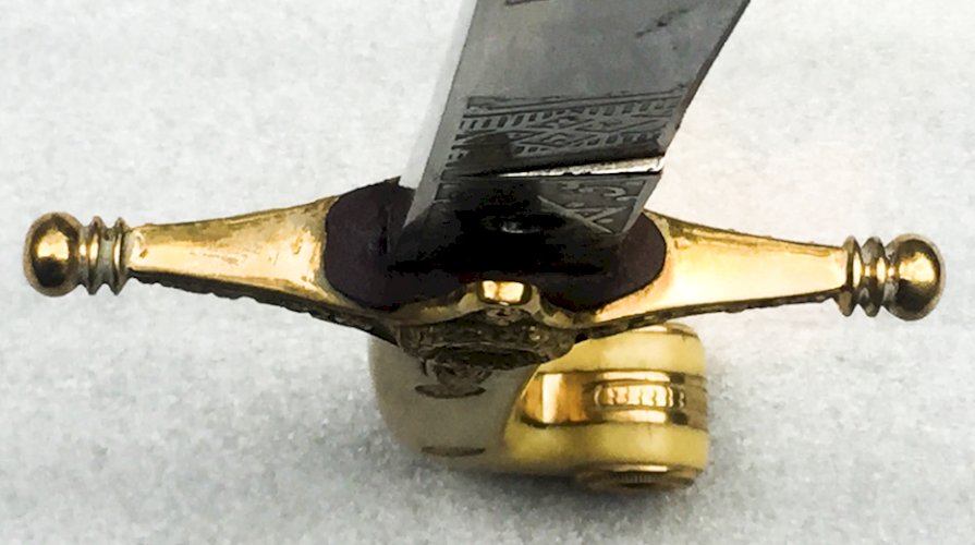 RARE & SUPERBE SABRE ANGLAIS STYLE MAMELOUK ANGLAIS MARINE ROYAL NAVY XX