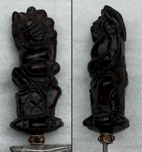 RARE & SUPERBE SABRE COURT DIT :  KRISS , BOIS SCULPTÉ, XIX, ORIGINAL