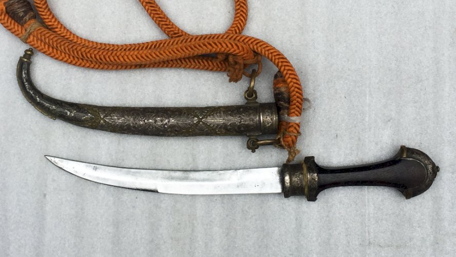 RARE & SUPERBE SABRE COURT KANDJAR / KHANDJAR / KINDJAL / KINJAL JAMBYA KOUMIA XIX ORIGINAL