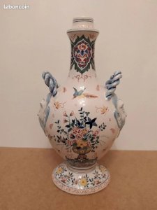 Rare Antique Vase by Louis François Fourmaintraux with 3D Decoration in Good Condition