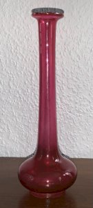 Rare Baccarat crystal vase soliflore before 1936 with original label, in very good condition.