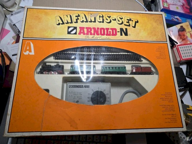 RARE Vintage Arnold Rapido N-Scale Train Set Made W. Germany 60s/70s  in Box!