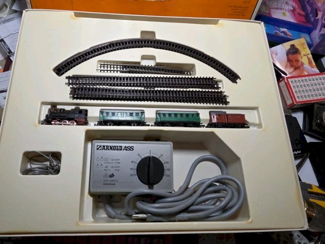 RARE Vintage Arnold Rapido N-Scale Train Set Made W. Germany 60s/70s  in Box!