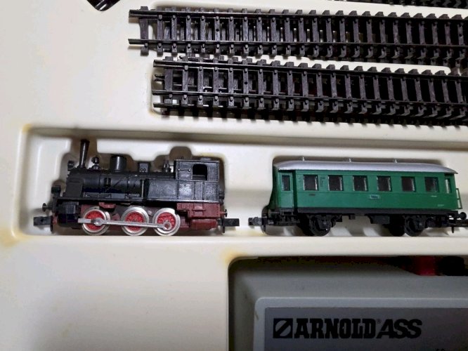 RARE Vintage Arnold Rapido N-Scale Train Set Made W. Germany 60s/70s  in Box!