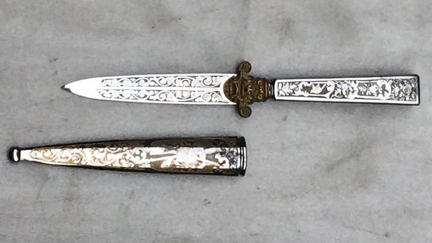 RARISSIME  DAGUE DE LUXE FRANCAISE , DORURE, 1870, FINEMENT GRAVÉE, NAPOLÉON III, XIX, ORIGINAL