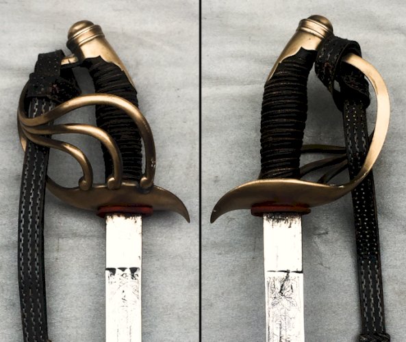 RARISSIME & MASSIF SABRE DE LUXE PALASH DE CUIRASSIER PRUSSIEN LAME GRAVEE KAISER XIX ORIGINAL