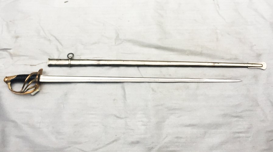 RARISSIME & MASSIF SABRE PALASH FRANCAIS DOFFICIER DE CAVALERIE DE LIGNE, MOD. 1882, XIX, ORIGINAL