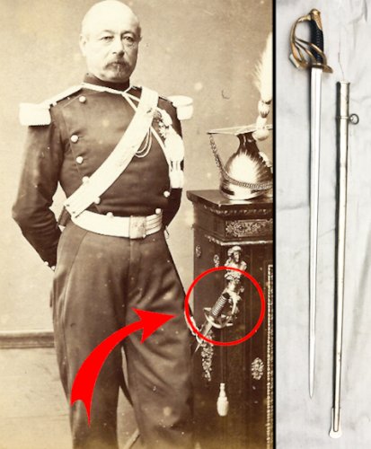 RARISSIME & MASSIF SABRE PALASH FRANCAIS DOFFICIER DE CAVALERIE DE LIGNE, MOD. 1882, XIX, ORIGINAL
