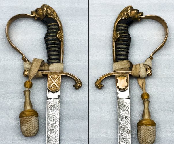 RARISSIME SABRE DE LUXE PRUSSIEN OFFICIER SUPÉRIEUR, DORURE, TETE DE LION, ARTILLERIE, XIX, ORIGINAL