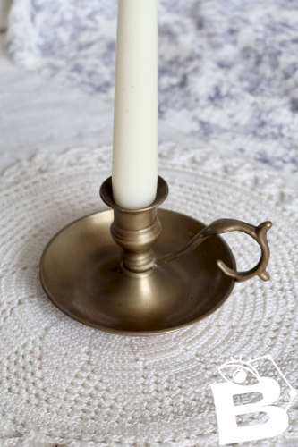 Rat de cave ancien en laiton patiné