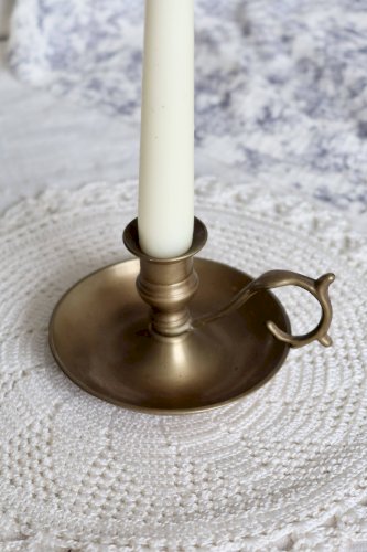 Rat de cave ancien en laiton patiné