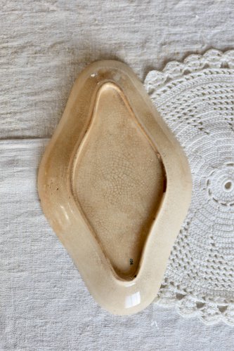 Ravier ancien terre de fer patine – Décor frise vert