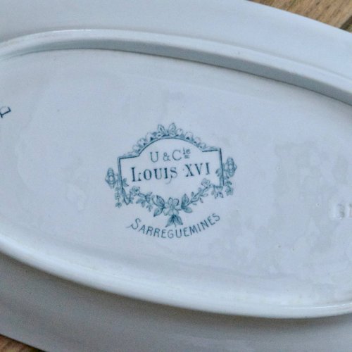 Ravier ancien XIXe terre de fer signé Sarreguemines collection Louis XVI