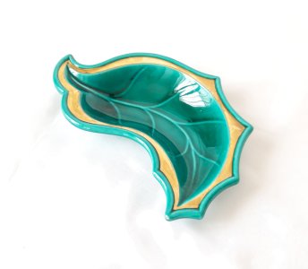 Ravier céramique Vallauris 1950 feuille vert et or