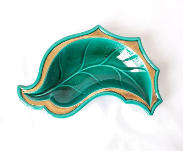 Ravier céramique Vallauris 1950 feuille vert et or