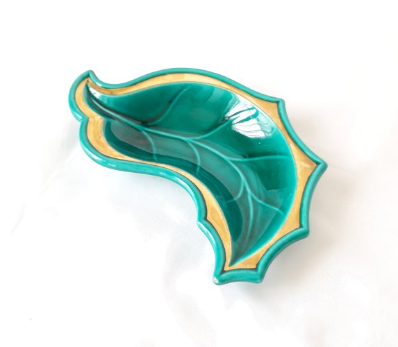 Ravier céramique Vallauris 1950 feuille vert et or