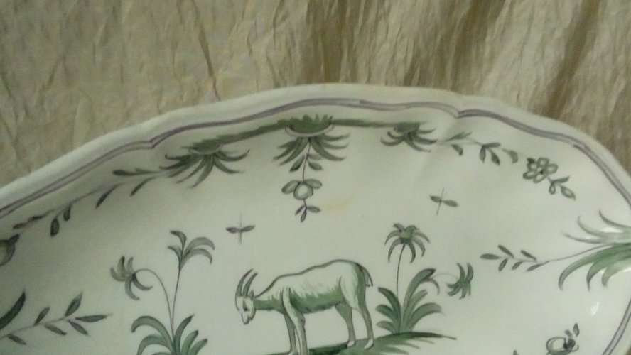 RAVIER EN FAIENCE DECOR ALA CHEVRE LUNÉVILLE *