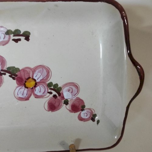 Ravier en porcelaine à décor de fleurs de Cerisier, signé Deruta