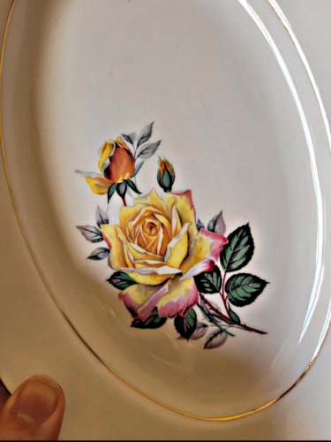 Raviers Gien Gardanne, roses couleur jaune, liserés dorés  (lot de 2)