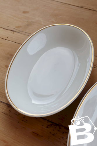 Raviers vintage en porcelaine blanche et liseré doré