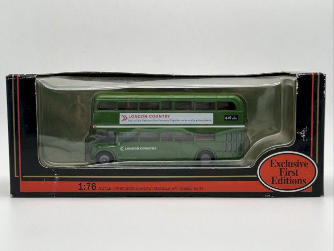 RCL Routemaster Coach London 1/76 Gilbow
