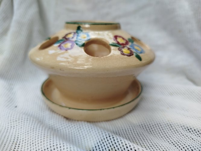 Récipient ancien de Jean Garillon, céramique ancienne à décor de fleurs 