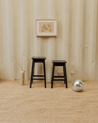 Regis, le lot de 2 tabourets en bois N°733