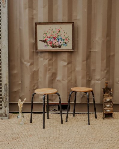 Regis, le lot de tabourets en bois et métal N°816
