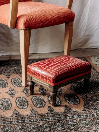 Regis, le repose-pied en bois et simili N°718