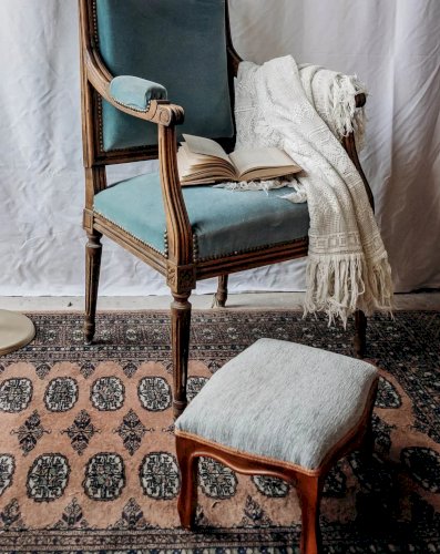 Regis, le repose-pied en tissu N°717