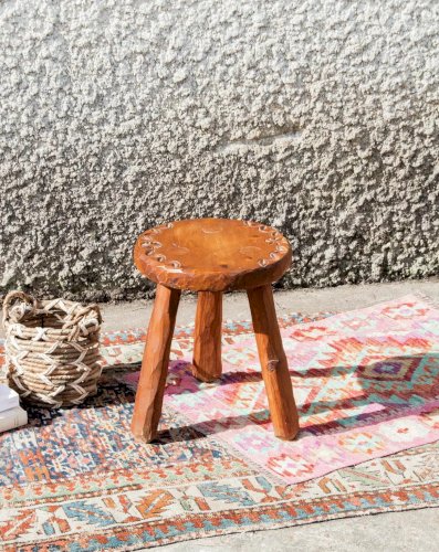 Regis, le tabouret brutaliste N°436