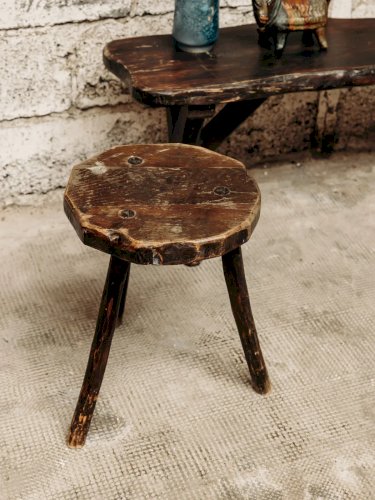 Regis, le tabouret brutaliste N°564