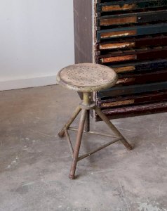 Regis, the metal workshop stool No. 631