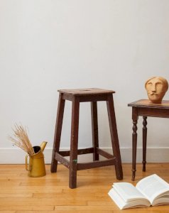 Regis, the brown workshop stool No. 735