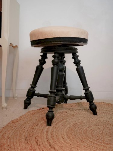 Regis, le tabouret de piano en bois N°799