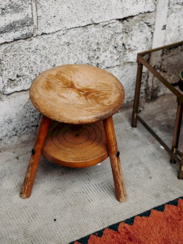 Regis, le tabouret en bois clair N°696