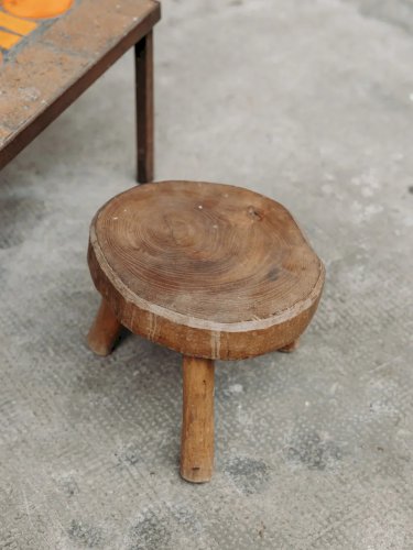 Regis, le tabouret en bois clair N°697