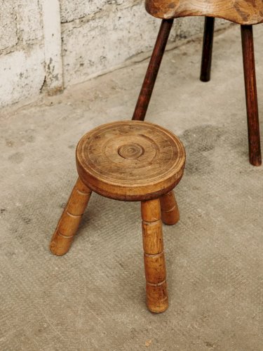 Regis, le tabouret en bois gravé N°411