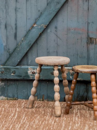 Regis, le tabouret en bois N°230