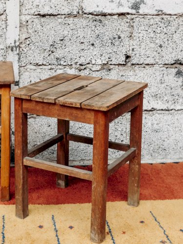 Regis, le tabouret en bois N°239