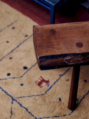 Regis, le tabouret en bois N°240