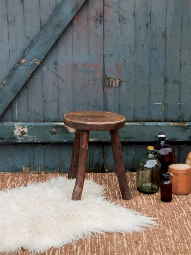 Regis, le tabouret en bois N°242