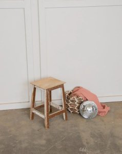 Regis, the wooden stool No. 338