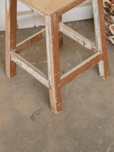 Regis, le tabouret en bois N°338