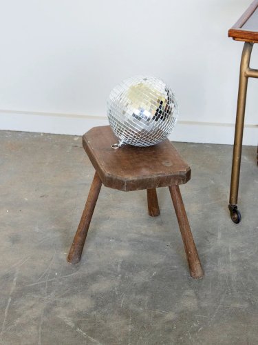 Regis, le tabouret en bois N°476