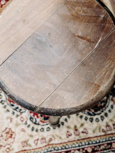 Regis, le tabouret en bois N°479