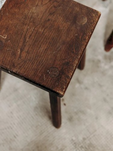 Regis, le tabouret en bois N°482